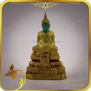 พระแก้วมรกต ทรงเครื่องฤดูหนาว