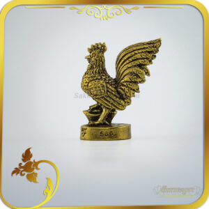 รูปหล่อลอยองค์ (องค์เล็ก) ไก่เหยียบก้อนทอง